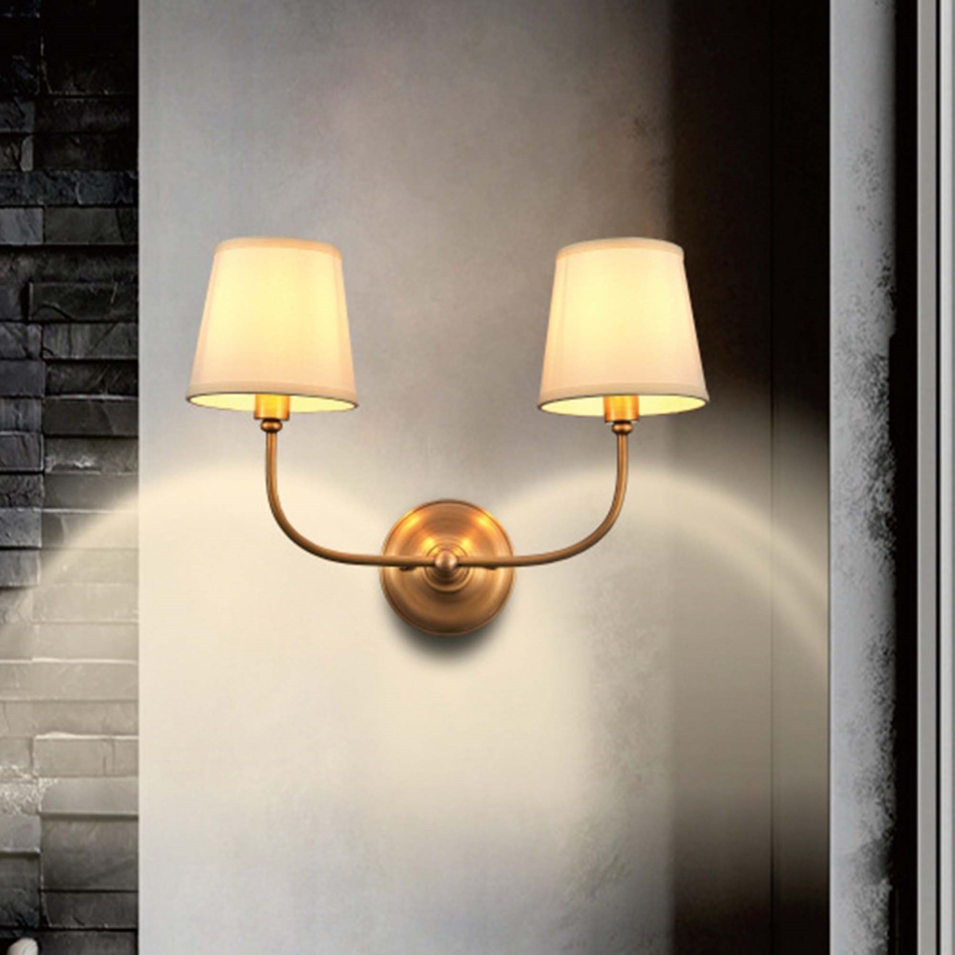 Capri 復古銅製雙頭壁燈